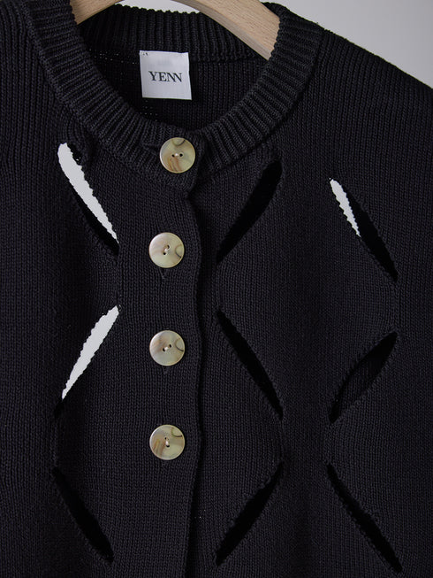 【 予約:2月上旬 】CUT OUT PATTERN VEST /Y261-91012